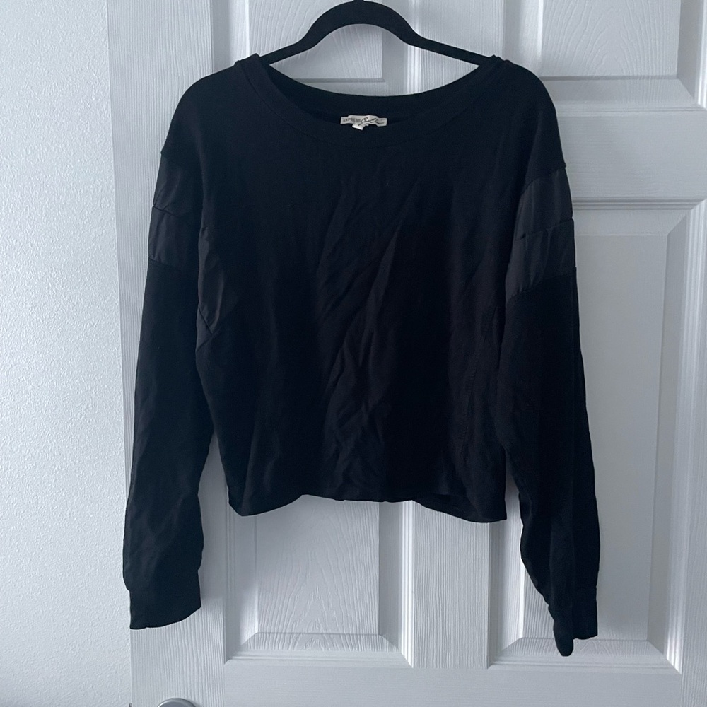 Express Women's Black Cropped Sweatshirt